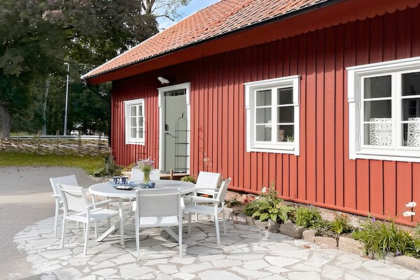 Stijlvol gerenoveerd vakantiehuis aan de golfbaan bij Tvååker, Halland - thumbnail 2