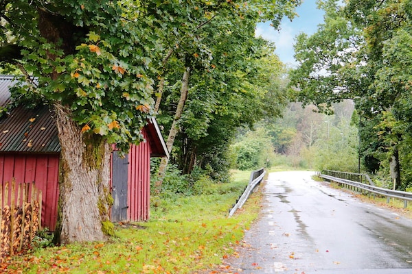 Stijlvol gerenoveerd vakantiehuis aan de golfbaan bij Tvååker, Halland - thumbnail 5