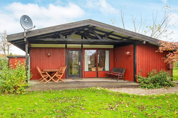 Zonovergoten vakantiehuis aan de golfbaan bij Skovmose, 620m van strand - thumbnail 2