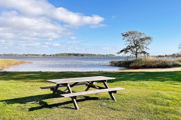 Modern vakantiehuis op Sturkö met zeezicht en golfbaan in Blekinge - thumbnail 4