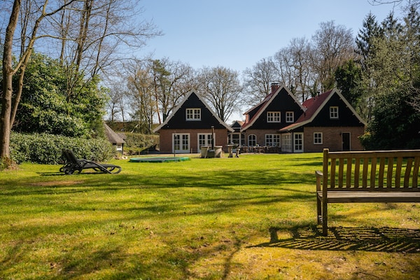 Het Landhuis: luxe groepsaccommodatie voor 20 personen in Twente - thumbnail 1