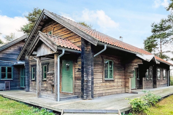Op 1,2 km van zee: ruim vakantiehuis in Yngsjö voor 8 personen - thumbnail 3