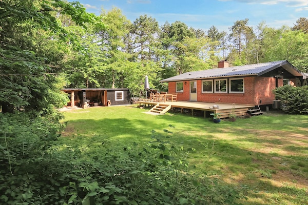 Sfeervol gerenoveerd vakantiehuis nabij bos en strand bij Helberskov - thumbnail 2