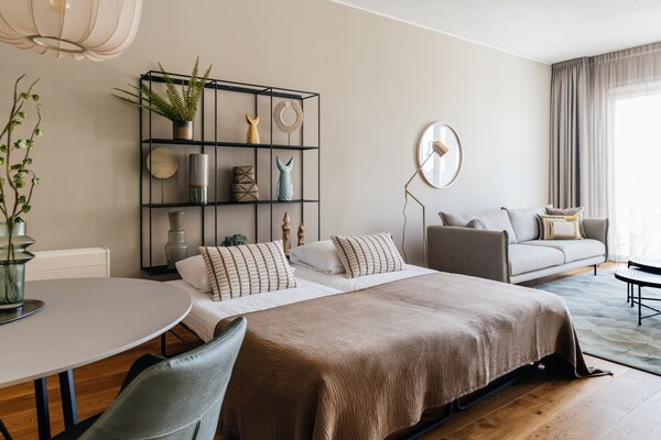 Op 900 m van het strand: Luxe appartement in Den Haag · 2 pers. - thumbnail 6