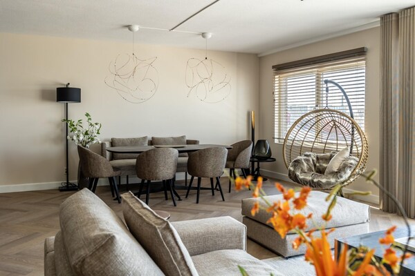 4-persoons luxe appartement in Scheveningen op 900m van het strand - thumbnail 2
