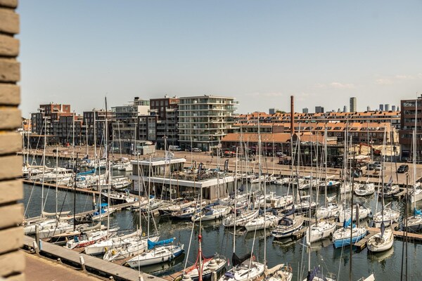 4-persoons luxe appartement in Scheveningen op 900m van het strand - thumbnail 6
