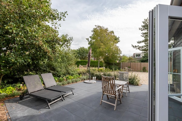 Het Koetshuys: charmant appartement op loopafstand van het Zoutelandse strand - thumbnail 2