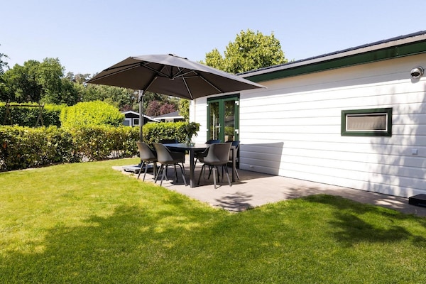 Modern chalet op centrale locatie in Veldhoven, ideaal voor gezin of stel - thumbnail 5
