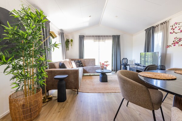 Modern chalet op centrale locatie in Veldhoven, ideaal voor gezin of stel - thumbnail 6