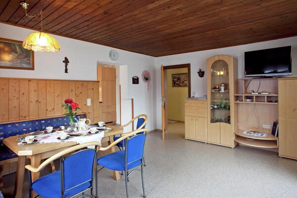 Zonnig appartement op 1150m met bergzicht en balkon in Wagrain - thumbnail 5