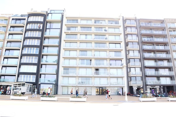 4-persoons appartement aan de zeewering in Nieuwpoort · 55 m² - thumbnail 6