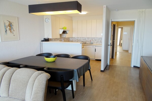 Licht appartement aan zee met garage en huisdier welkom in Nieuwpoort - thumbnail 2