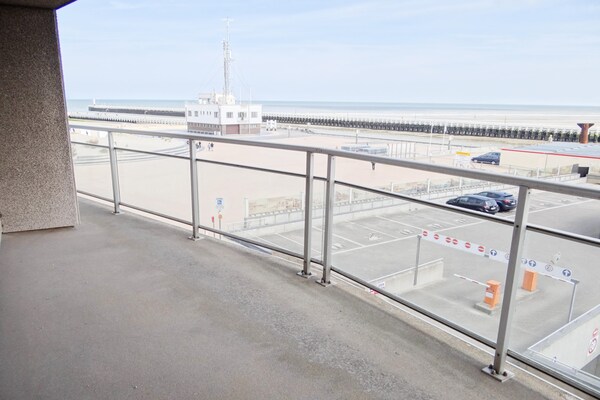 Zeezicht appartement voor 8 personen op de dijk van Nieuwpoort - thumbnail 5