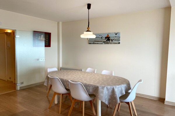 Ruim zeezichtappartement aan de kust van Nieuwpoort met 2 slaapkamers - thumbnail 3