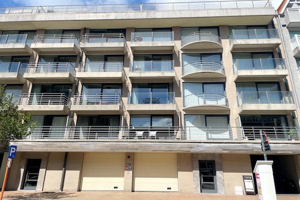 4-persoons appartement met zonneterras in hartje Nieuwpoort - thumbnail 5