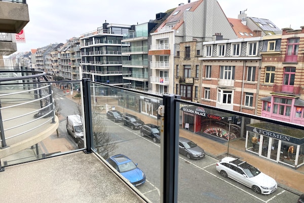 4-persoons appartement met zonneterras in hartje Nieuwpoort - thumbnail 6