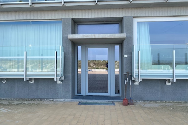 Luxe appartement op de zeedijk met zeezicht en 2 badkamers voor 6 personen - thumbnail 5