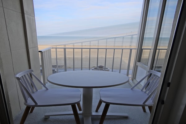 Prachtig appartement aan de zeedijk van Nieuwpoort met zeezicht voor 6 personen - thumbnail 5