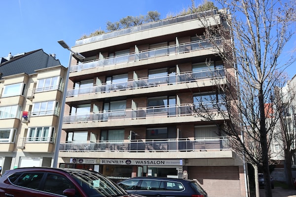Ruim 4-persoons zolderappartement met zonneterrassen in Nieuwpoort - thumbnail 6