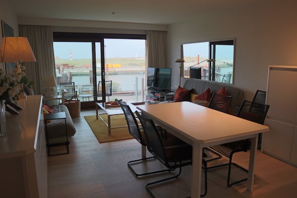 Appartement met panoramisch zeezicht en twee terrassen in Nieuwpoort - thumbnail 3