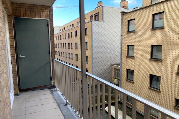 Rembrandt 301: Ruim appartement op de zeedijk van Nieuwpoort voor 5 personen - thumbnail 6