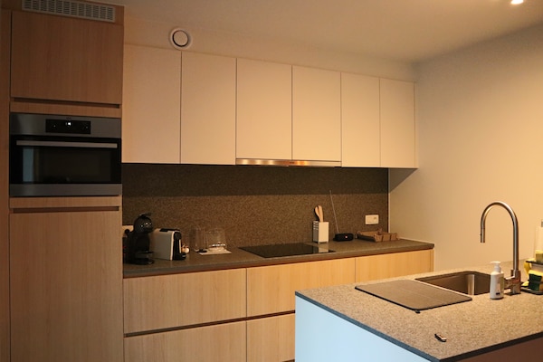 Modern appartement met terras in centrum Nieuwpoort, vlakbij strand en jachthaven - thumbnail 2