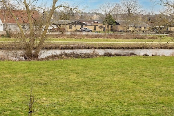 Knus Deens vakantiehuis aan het water in Grenaa voor 3 personen - thumbnail 5