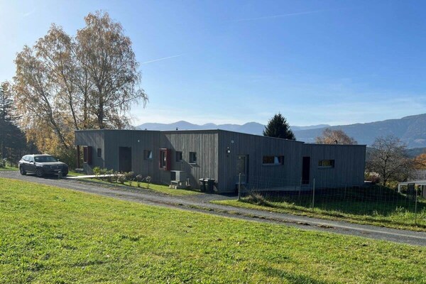 Architectonische bungalow met panoramisch uitzicht nabij Millstätter See - thumbnail 6
