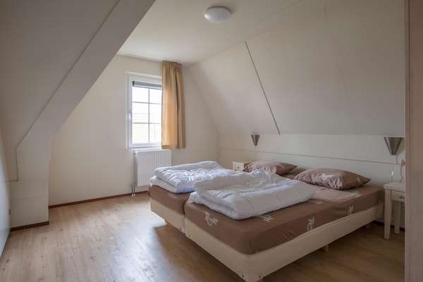 Halfvrijstaande villa met infraroodsauna, 400m van het strand - thumbnail 3