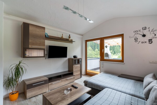 Bergappartement aan de bosrand met terras, 100m van de skilift - thumbnail 2