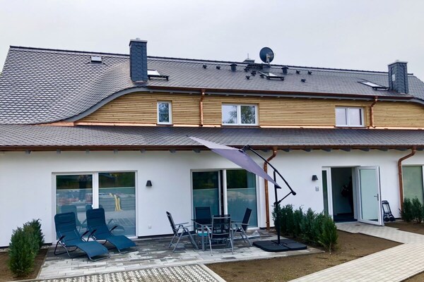 Modern vakantiehuis in Prerow: strand, natuur en comfort op 600m van zee - thumbnail 1