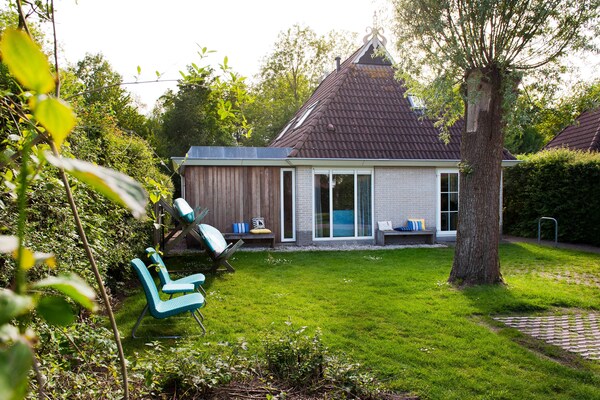 Grand Tolve Wellness de luxe: luxe nautisch vakantiehuis met sauna, buitenspa en privésloep in Eernewoude - thumbnail 5