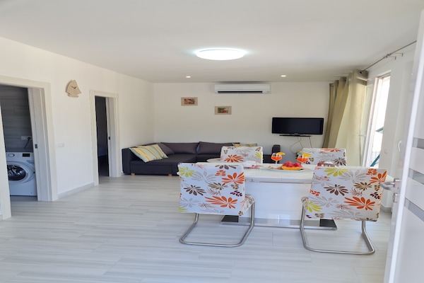 5-persoons appartement in Sutivan met hottub en terras - thumbnail 3