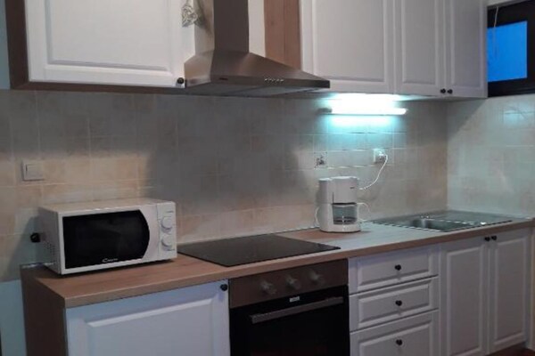 Appartement Gabrijela: Zeezicht op 100m van het strand in Slano - thumbnail 4