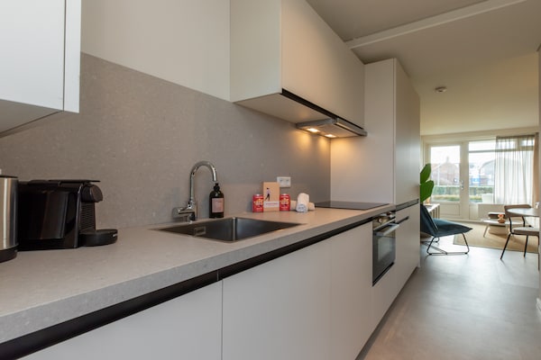 Kurhaus Appartement 1: Modern vakantiehuis op 100m van het strand in Zoutelande - thumbnail 3