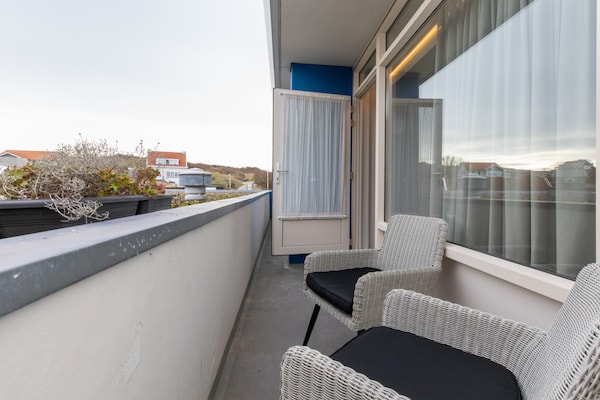 Kurhaus 14: Luxe vakantiehuis met sauna, 100m van het strand in Zoutelande - thumbnail 5