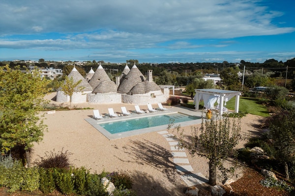 Privézwembad en authentieke trulli in Ostuni voor 6 personen - thumbnail 6
