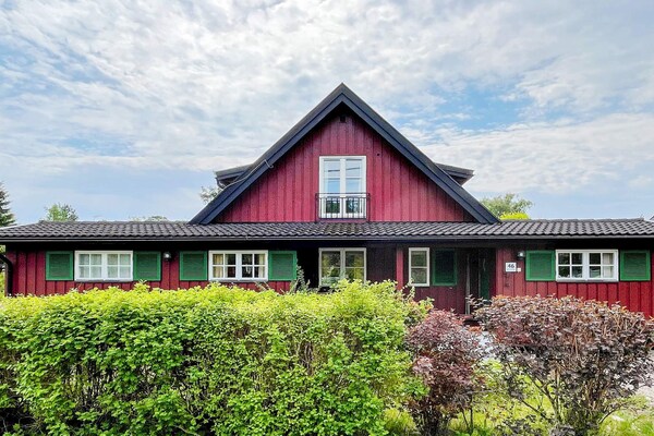 Zweelaagse villa aan de golfbaan, 180 meter van zee in Grisslehamn - thumbnail 2