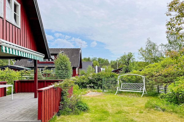 Zweelaagse villa aan de golfbaan, 180 meter van zee in Grisslehamn - thumbnail 3