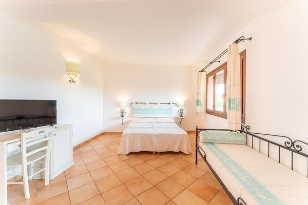 Vakantiehuis nabij centrum en strand in Vignola Mare - thumbnail 5