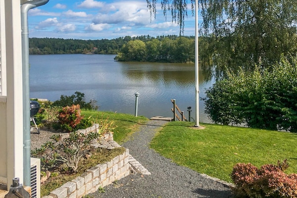 Vrijstaand vakantiehuis met privé-strand aan Svinstadsjön, Östergötland - thumbnail 3