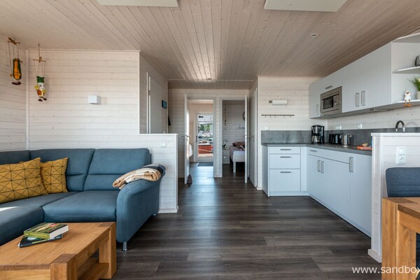 Woonboot Harmonie in Stralsund: Scandinavisch design op het water - thumbnail 5