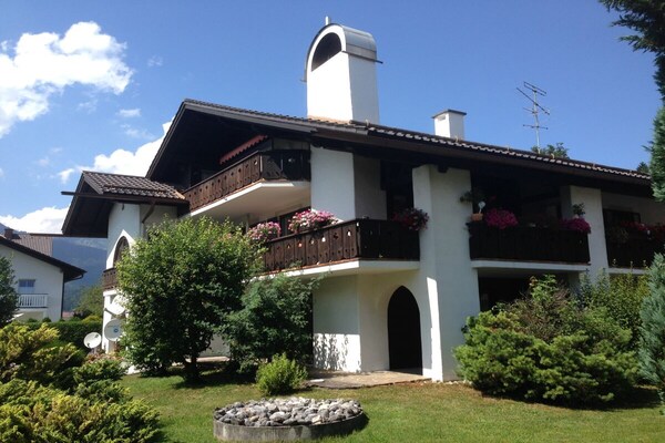 Exclusief appartement in Garmisch-Partenkirchen met panoramisch bergzicht - thumbnail 3