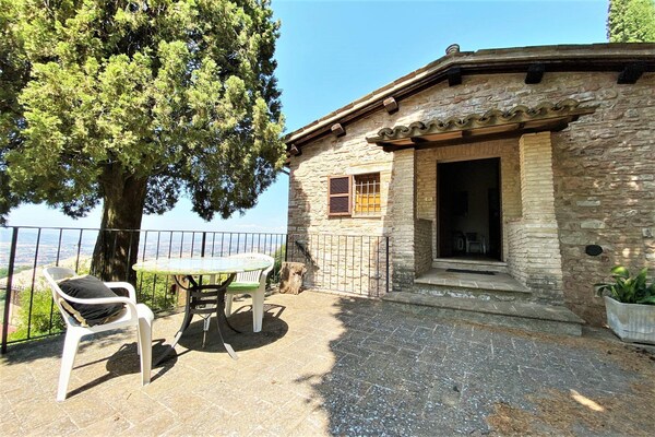 Elegant landhuis bij Assisi met tuin en terras voor 4 personen - thumbnail 5