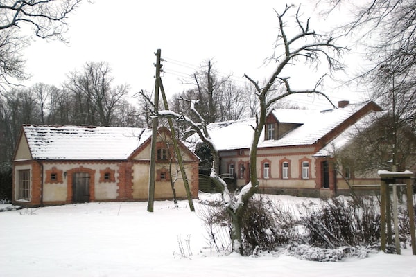 Rustiek vakantiehuis van 140m² aan bos en rivier in Stavenow, 4 personen - thumbnail 3