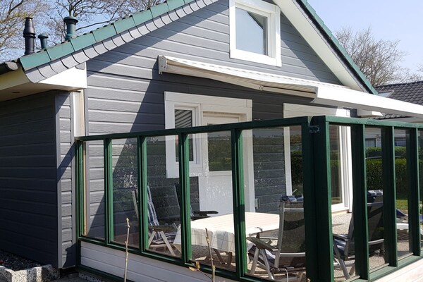 Vrijstaand luxe strandhuis met sauna en open haard in Julianadorp - thumbnail 6