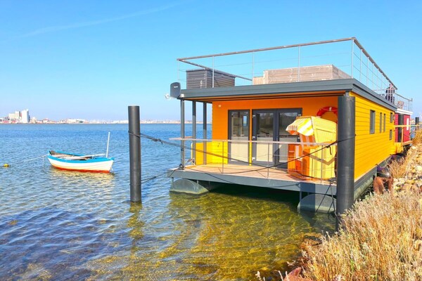 Verwarmde woonboot aan het Oostzeestrand in Heiligenhafen voor 5 personen - thumbnail 5