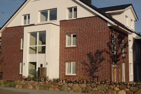 Stijlvol appartement met sauna, vlakbij strand Timmendorfer Strand - thumbnail 1