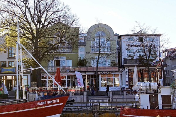 Appartement aan de Alten Strom in Warnemünde met parkeergarage - thumbnail 3