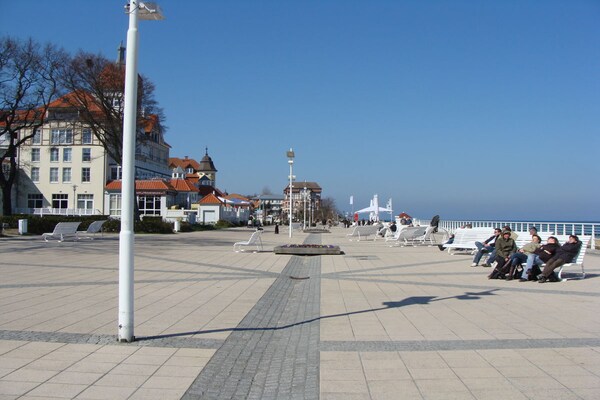 Stijlvol appartement op 300 meter van het strand van Kühlungsborn - thumbnail 3